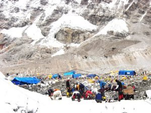 Campo Base del Everest antes de la ascensión al Island Peak