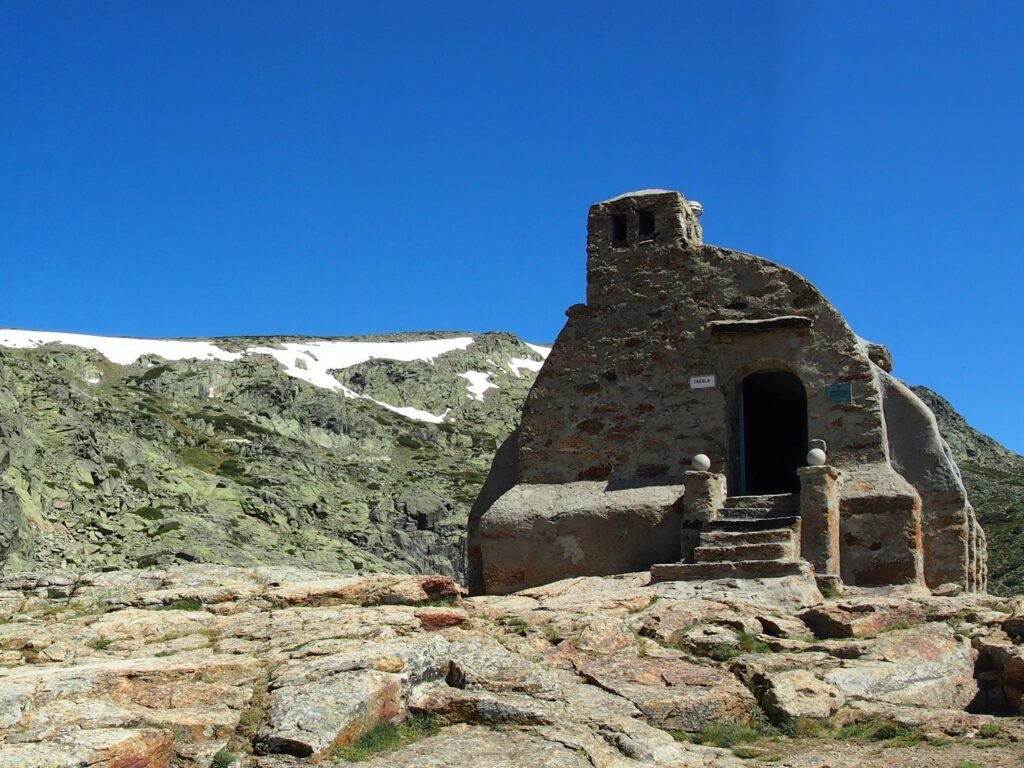Entre Lagunas y Cumbres: Circular a Peñalara